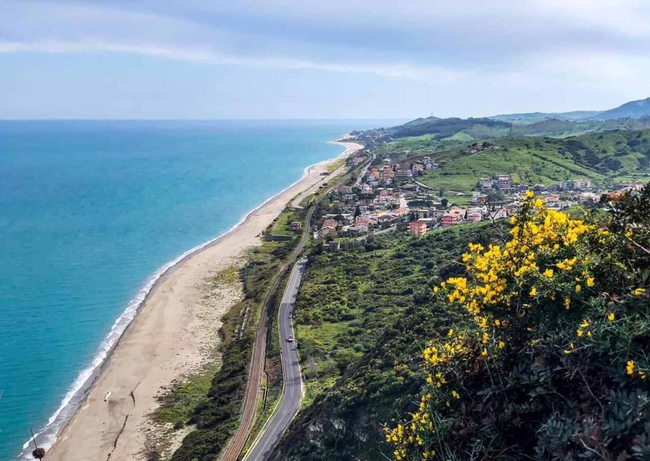Appartamenti Giusi Con Giardino O Veranda Madonna della Catena Екстериор снимка